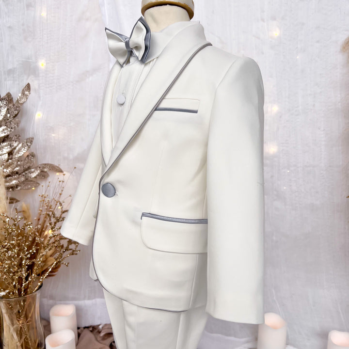 Manny Suit